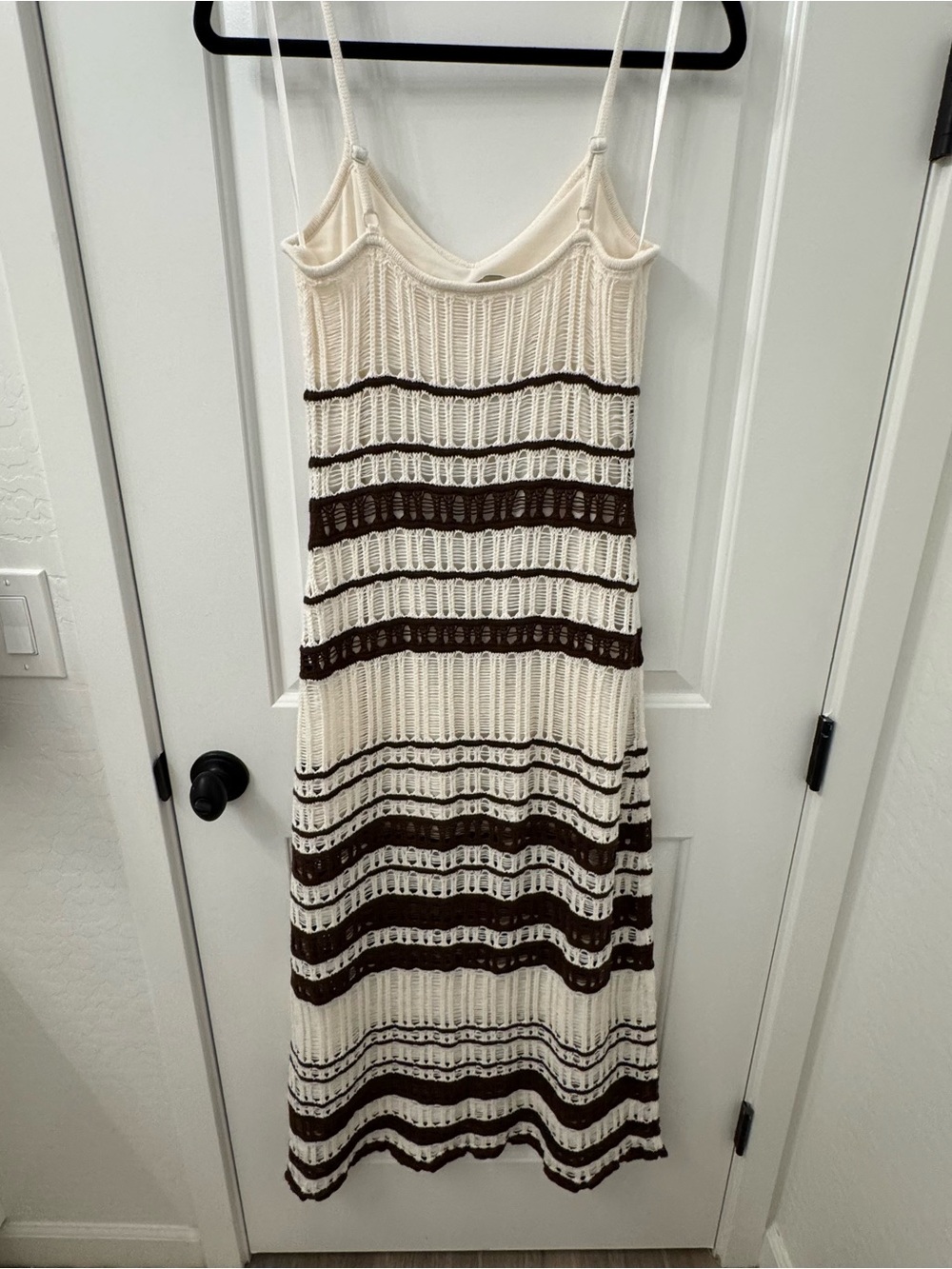 Abercrombie cream and Brown Striped Crochet MIDI dress - Picture 2 of 3
